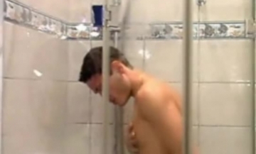 نِيِّګ مَتّحٌرګ