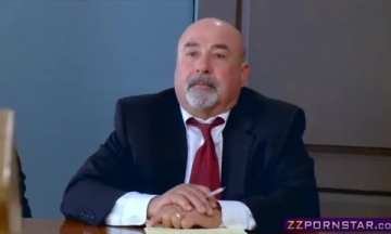 سكس نيك حماس ف اطيز من صبي ينيك أمه