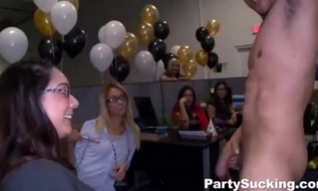 سكس ينيك مراته وهي بترضع ابنها