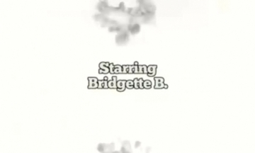 كلب بزبر كبير ينيج امراءة