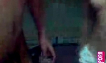 فيديو اخت تلحس كس اختها ثم تنيكها برب صناعي حتى ينزل منها