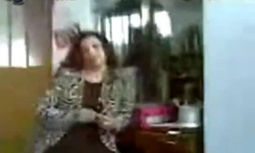 اخ ينيك اخته كا تخرج من الجامعة