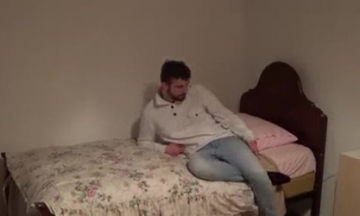 سكس اخ واخته في اوضة نومها